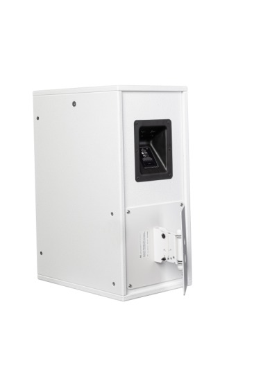 Swivel and tilt wall mount L white