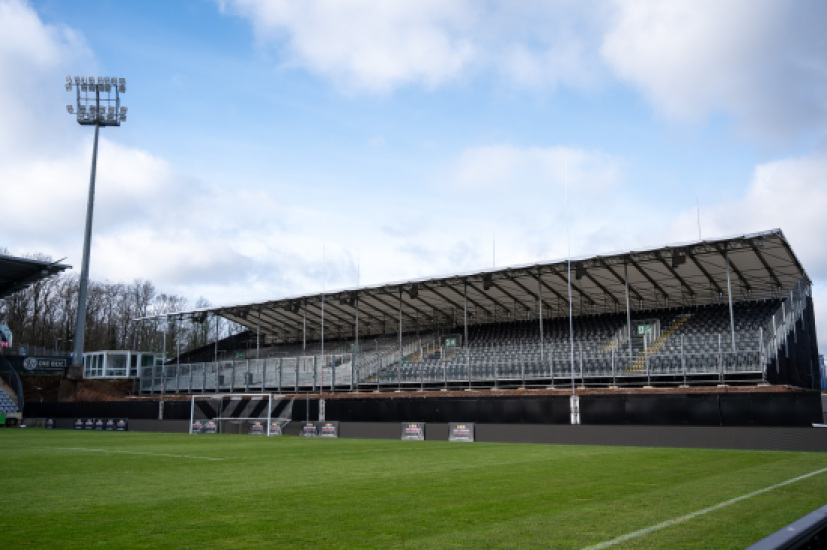 Waldstadion Kaiserlinde